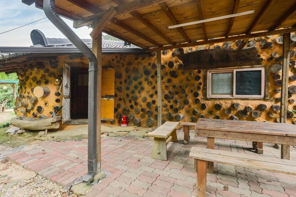 Hoengseong Daraegol Sanbang Pension Номер фото