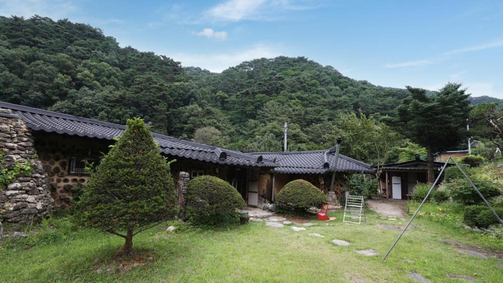 Hoengseong Daraegol Sanbang Pension Екстер'єр фото